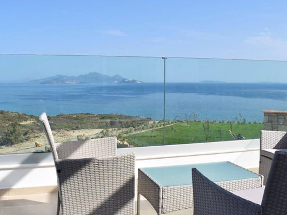 Villa Apollon balcony lounge with panoramic sea view
